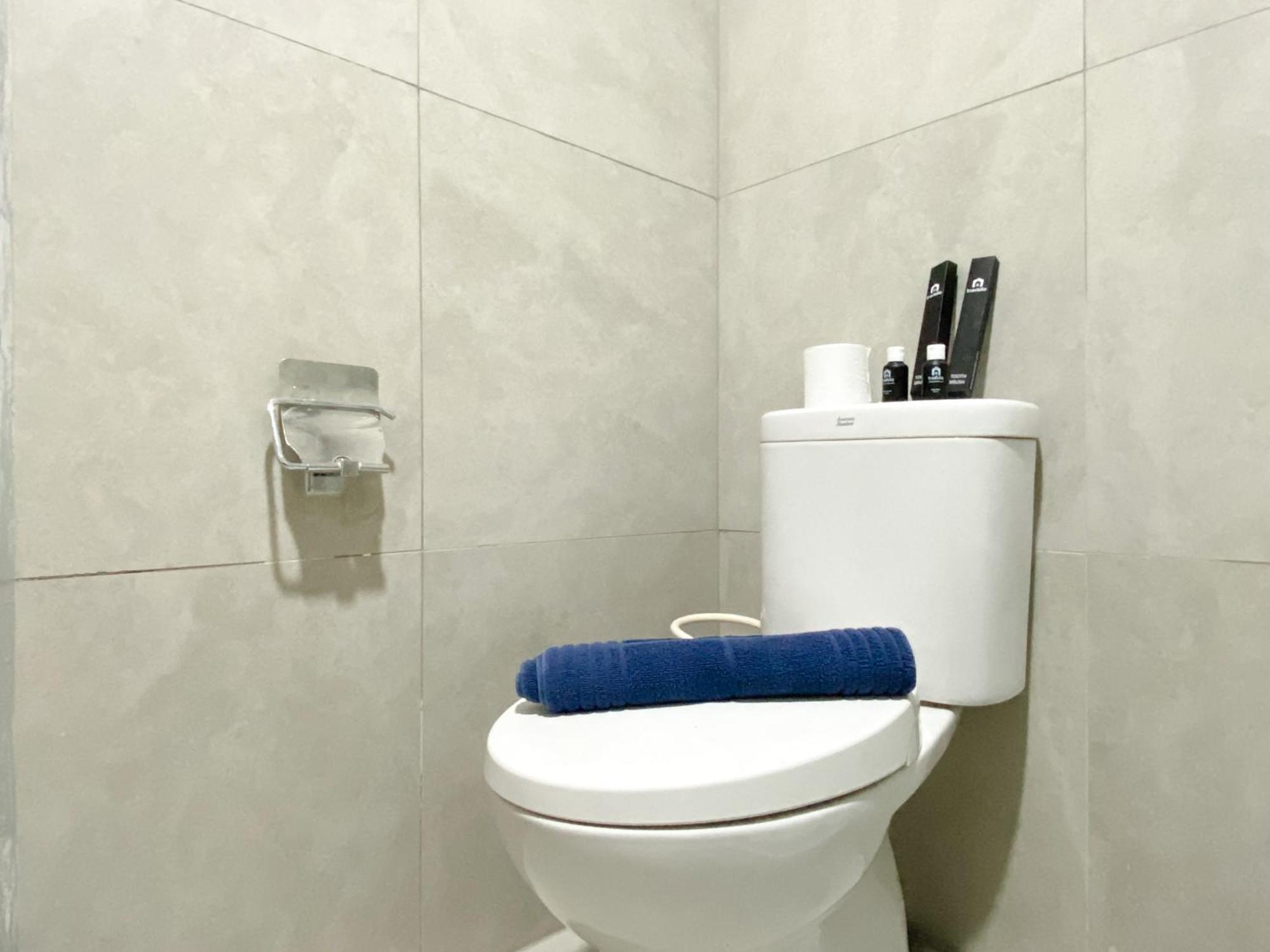 Spacious And Homey 2br At Meikarta By Travelio Cikarang