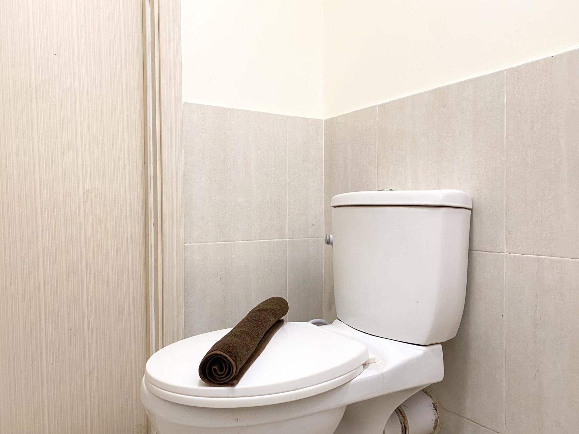 Apartemen Spacious And Homey 2br At Meikarta By Travelio