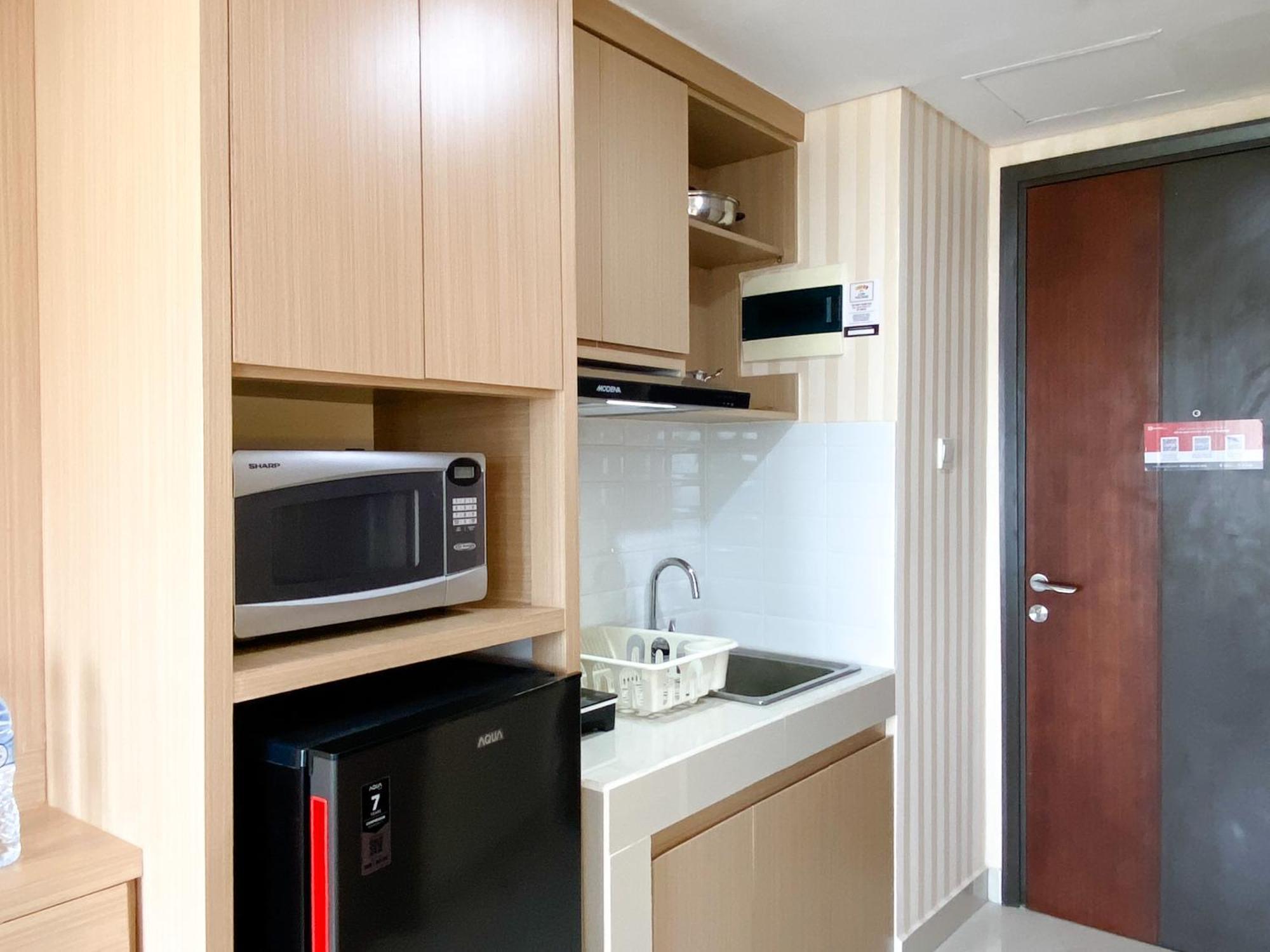 Spacious And Homey 2br At Meikarta By Travelio Cikarang
