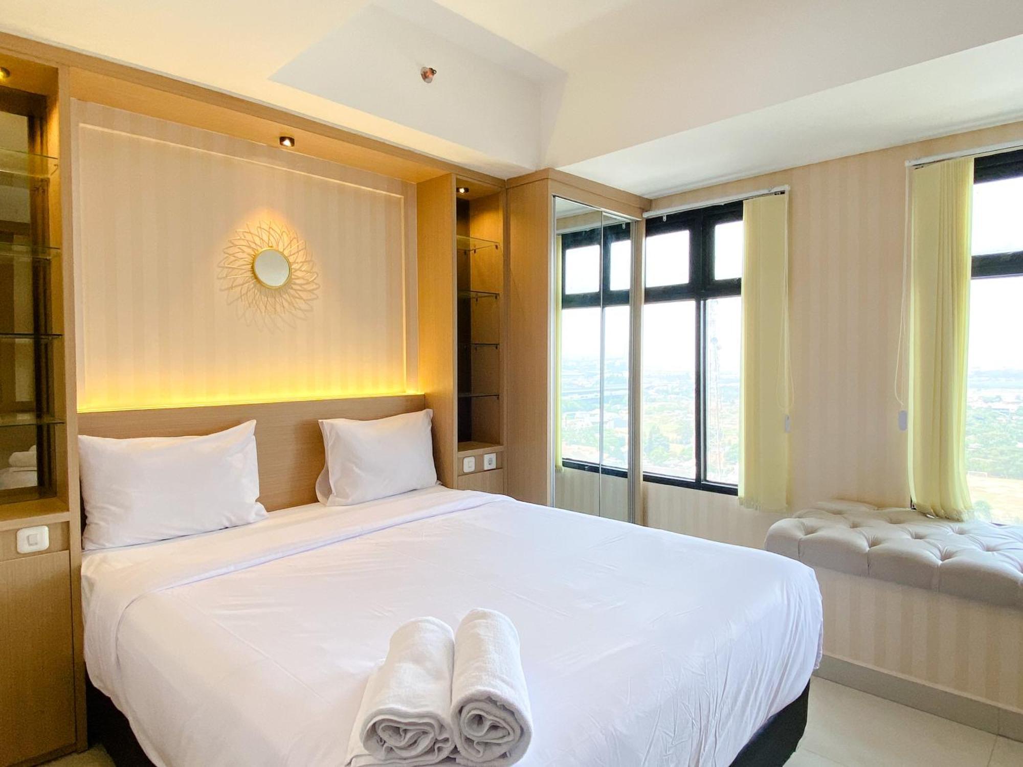 Spacious And Homey 2br At Meikarta By Travelio Apartemen *